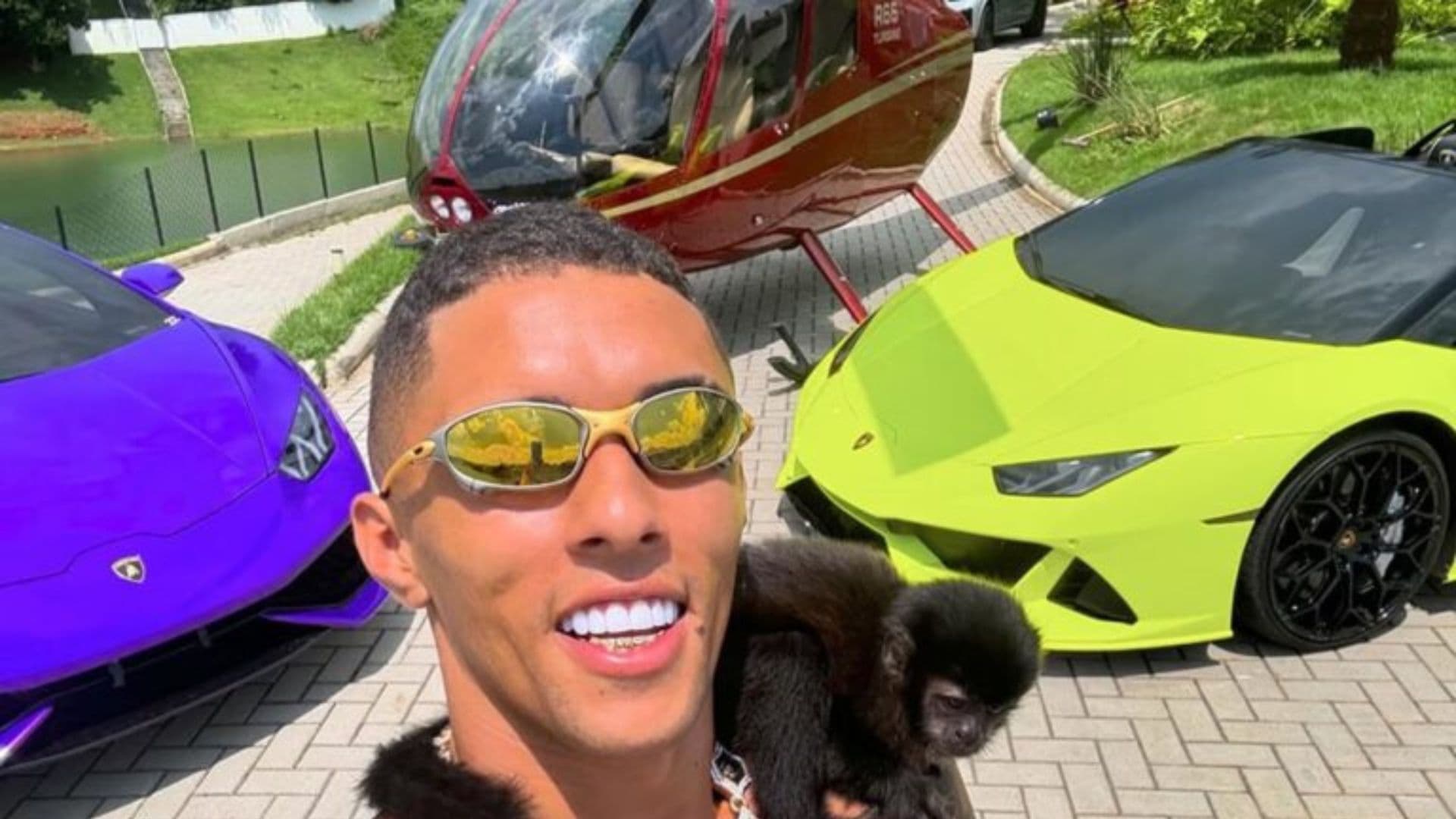 Buzeira com carros de luxo