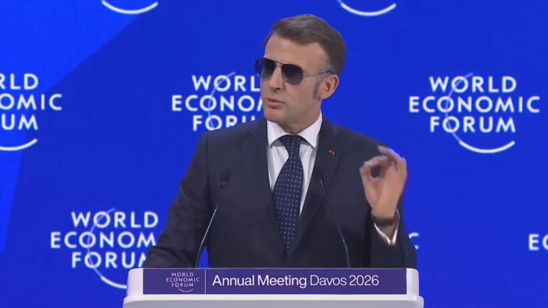 Macron discursando no Fórum Econômico Mundial