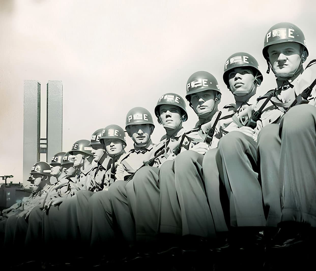 1964: O Brasil entre Armas e Livros