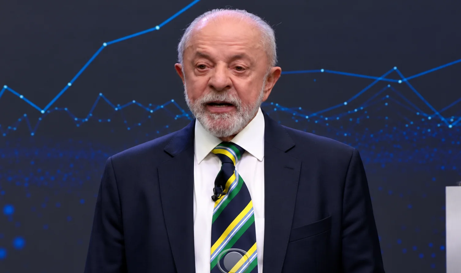 Lula fala durante debate na Band