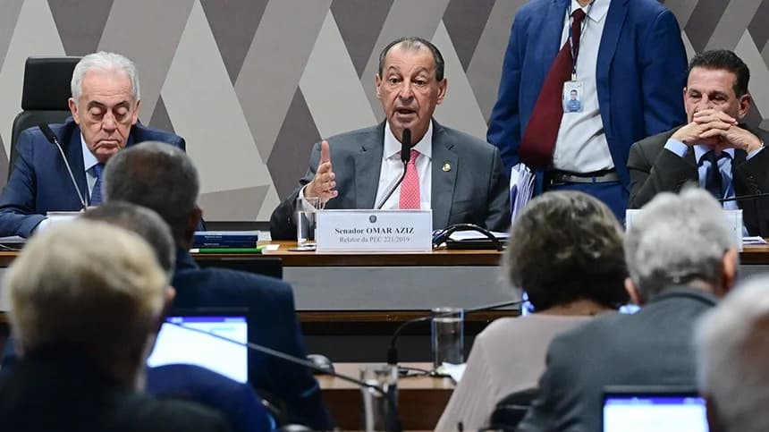 CCJ aprova PEC da escala 6x1