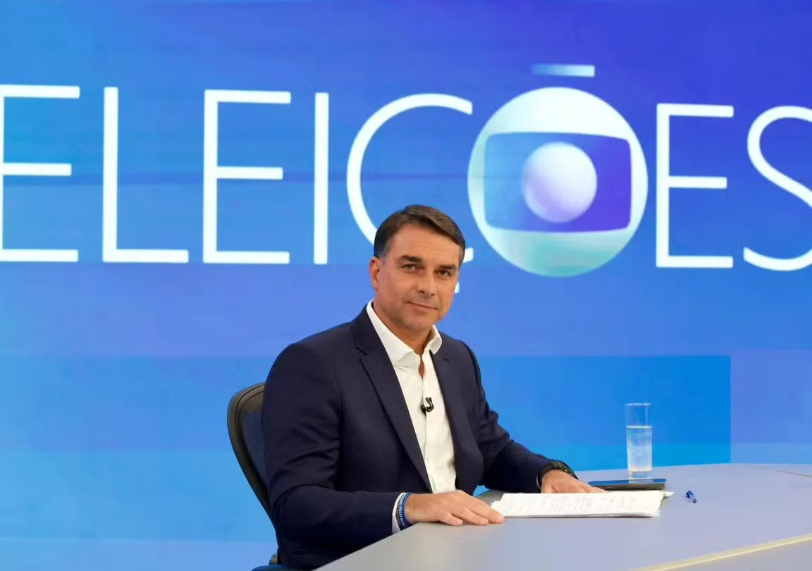 Candidato no estúdio de eleições da Globo
