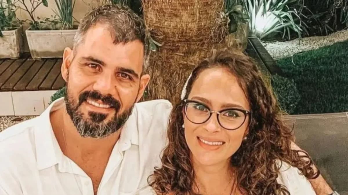 Júlio Cazarré e esposa