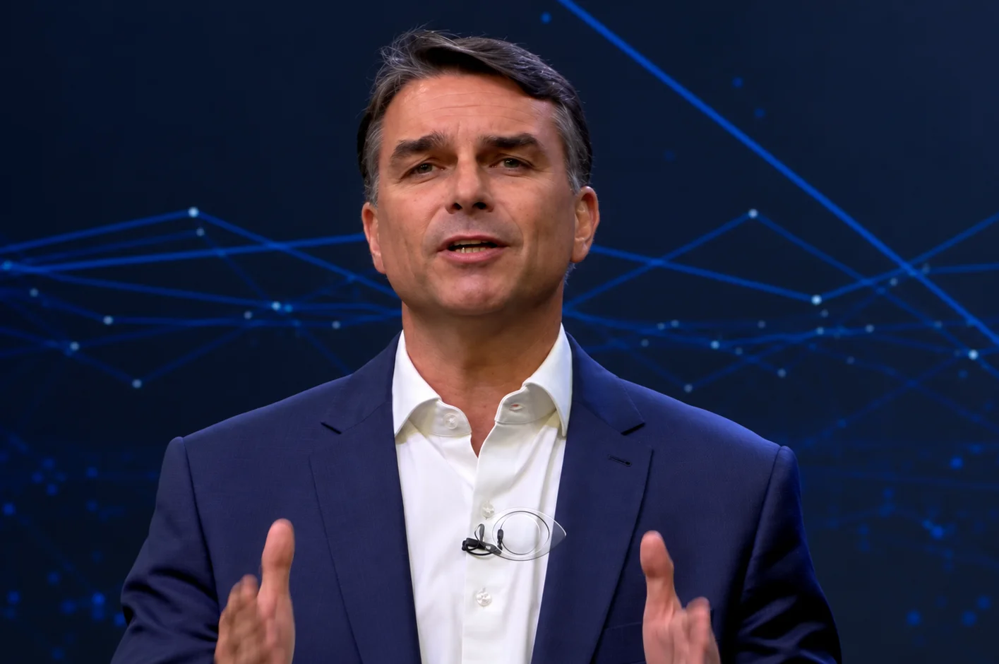 Flávio Bolsonaro durante o debate da Band